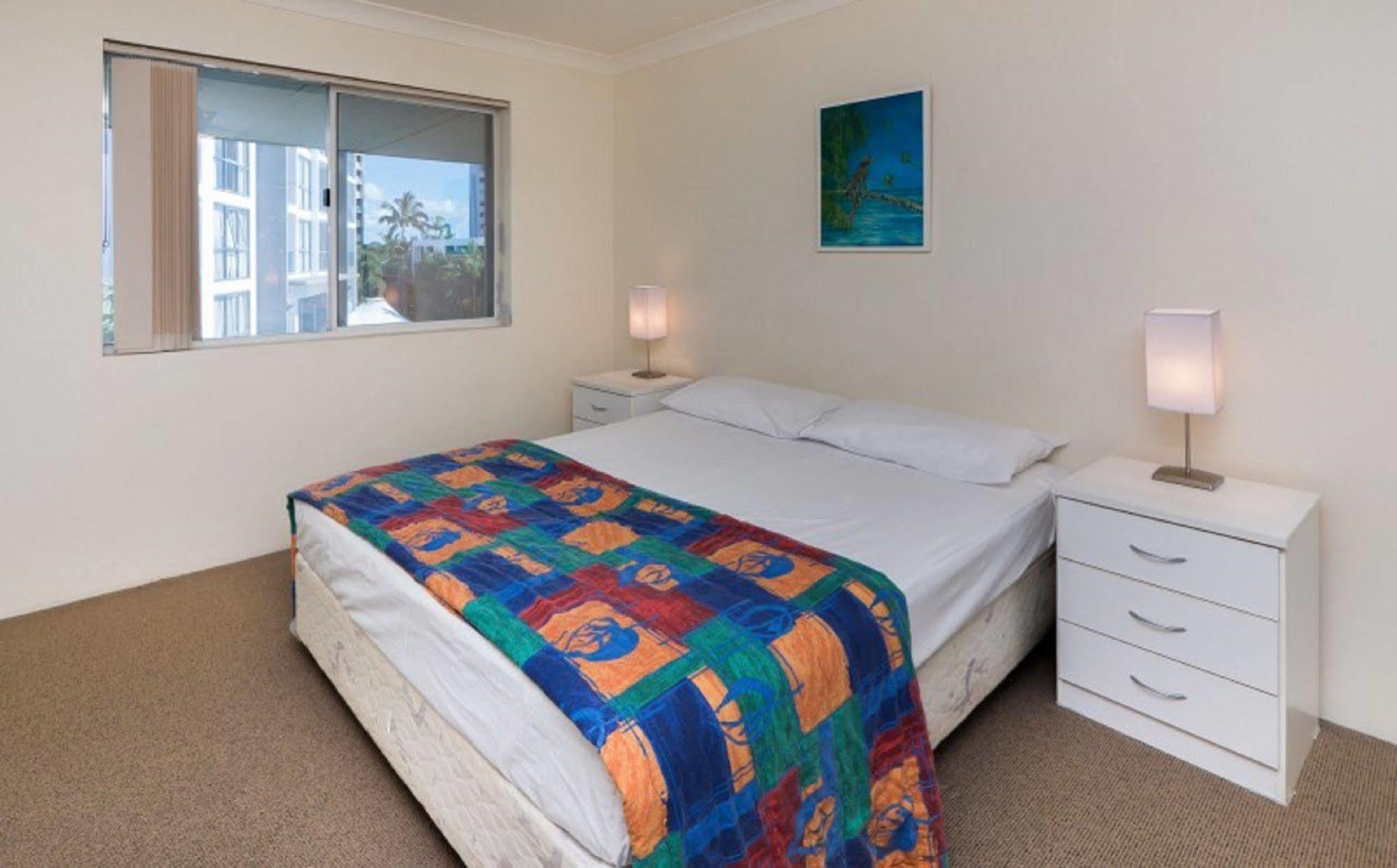 Surfers Tropique Holiday Apartments Gold Coast Eksteriør billede
