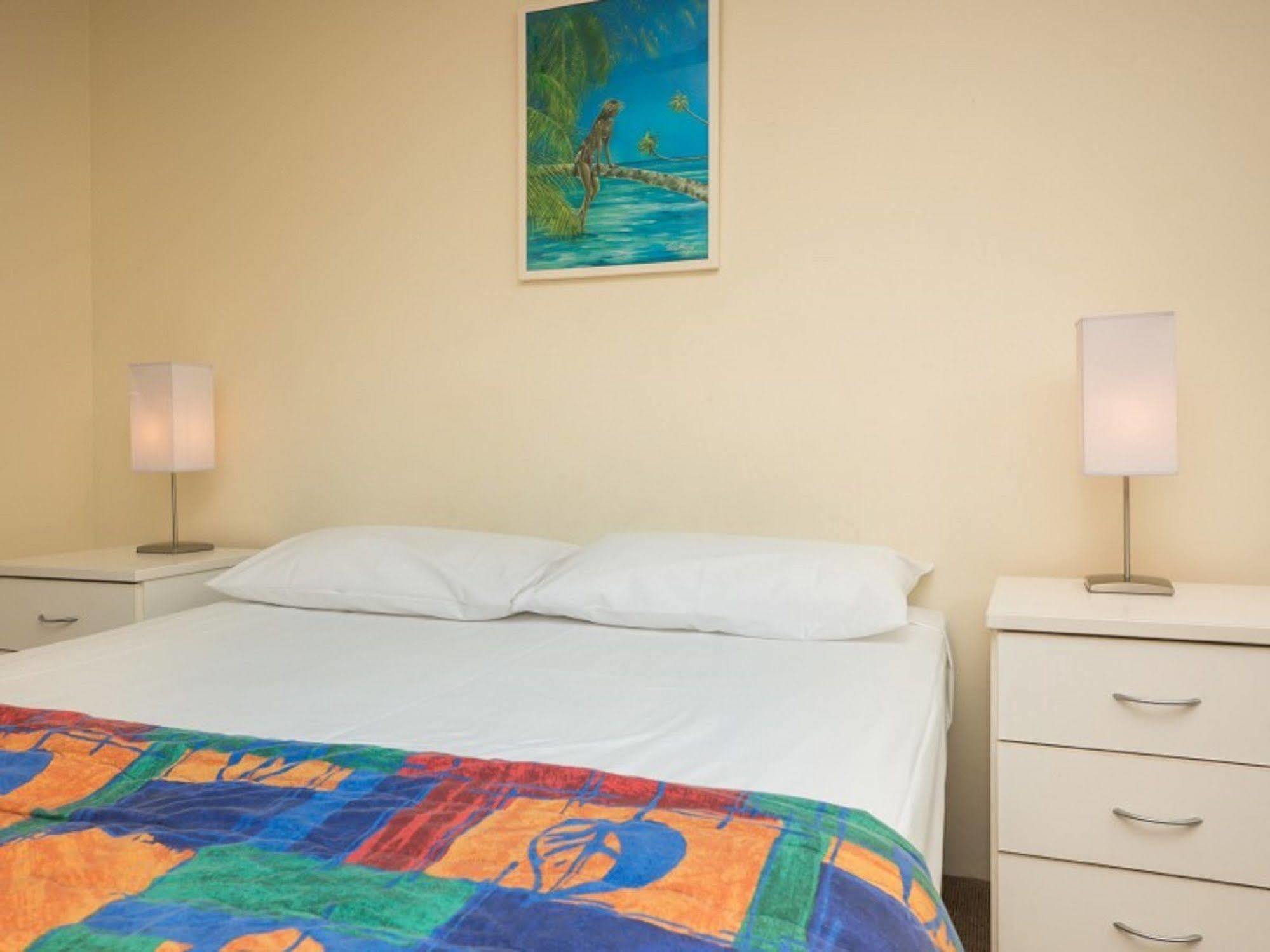 Surfers Tropique Holiday Apartments Gold Coast Eksteriør billede